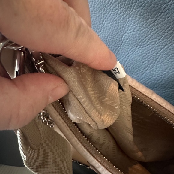 Prada Reedition 2005 - Picture 9 of 16